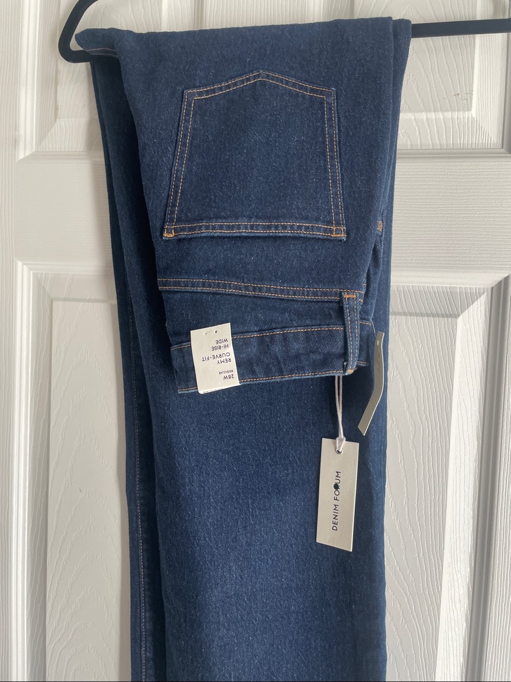 BNWT $110 Aritzia Denim Forum High Rise Curve-Fit Jeans - Picture 10 of 12